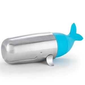 TrueZoo whale cocktail shaker